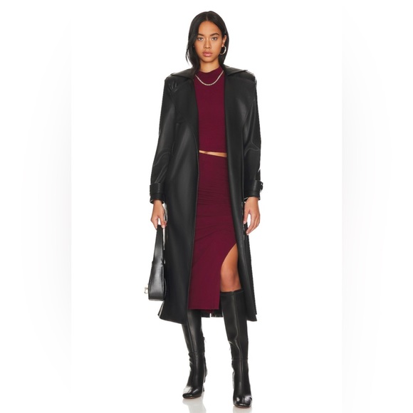 Revolve - Bobi Shirred Split Midi Skirt in Pinot - Picture 4 of 6